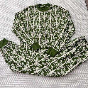 Pact Forest Green and White Tree Pajama Set 100 % Organic Cotton Size S